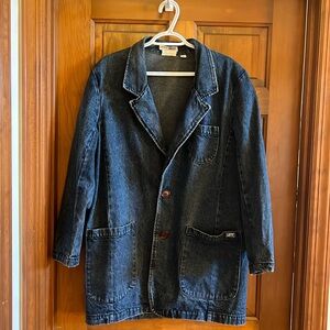 Vintage GUESS 1980’s long jean jacket.  Excellent condition.